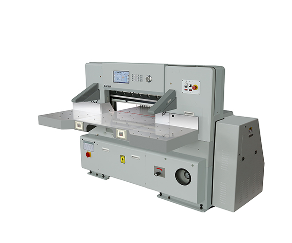 Program-controlled paper cutter on the use, need to pay attention to?
